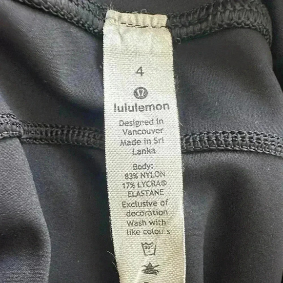 Lululemon Fast & Free Crop black II Nulux 19" size 4 - Picture 4 of 5